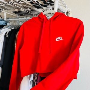 cropped Nike sweatshirt
